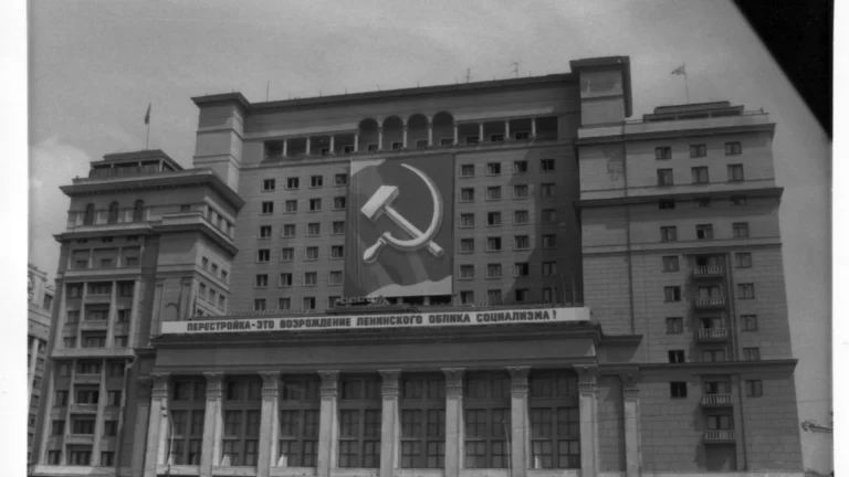 LA URSS: DE LA GRAN GUERRA PATRIA A LOS AÑOS DE LA GRAN TRAGEDIA